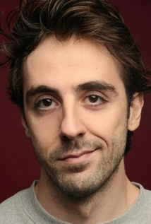 Andrea Dolente no elenco