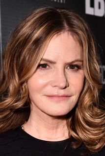 Jennifer Jason Leigh