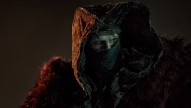 Cena sombria de Frankenstein (2025), novo filme de Guillermo del Toro na Netflix.