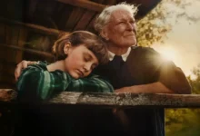 Glenn Close e Emily Matthews em cena de Memórias de um Verão (2024), drama dirigido por Charlie McDowell.