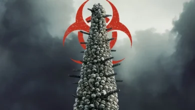 Pôster do filme Extermínio: A Evolução (2025) com torre de caveiras e símbolo de contaminação biológica ao fundo.