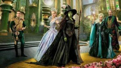 Cynthia Erivo como Elphaba e Ariana Grande como Glinda em cena de Wicked: Parte 2 (Wicked: For Good), sequência do musical de 2024.