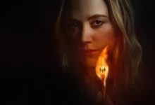 Maika Monroe em pôster do filme A Mão Que Balança o Berço (2025)