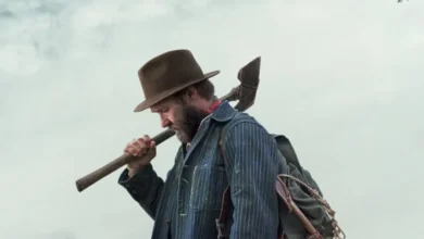 Joel Edgerton como Robert Grainier em Sonhos de Trem (Train Dreams), filme da Netflix que estreia em 21 de novembro de 2025.