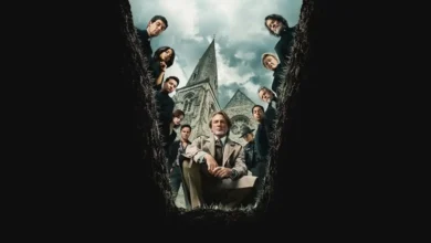 Pôster promocional de Vivo ou Morto: Um Mistério Knives Out mostrando elenco liderado por Andrew Scott cercado por atores em cenário gótico com igreja ao fundo