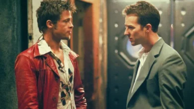 Brad Pitt e Edward Norton em cena de Clube da Luta durante diálogo marcante do filme dirigido por David Fincher