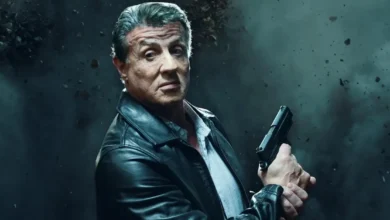 Sylvester Stallone como Ray Breslin armado em cena de Rota de Fuga 2: Hades (2018)