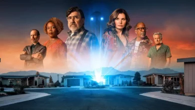 Geena Davis, Alfred Molina, Bill Pullman, Alfre Woodard, Denis O'Hare e Clarke Peters em imagem promocional da série The Boroughs (2026)