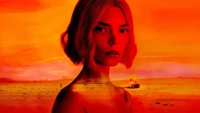 Anya Taylor-Joy em imagem promocional da série Lucky (2026), com fundo desértico em tons vermelhos e alaranjados.