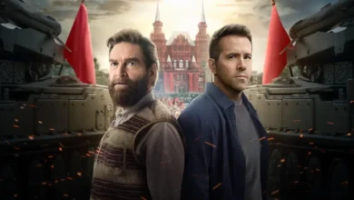 Ryan Reynolds e Kenneth Branagh em cena de Mayday (2026), filme de ação dirigido por Jonathan Goldstein e John Francis Daley