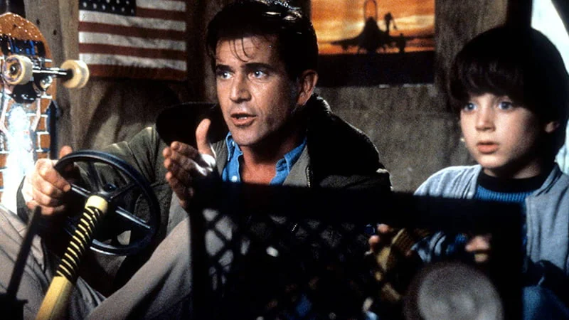 Personagens-de-Mel-Gibson-Capitão-Daniel-McCormick