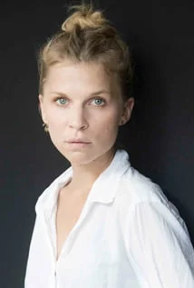 Clémence-Poésy Clémence Poésy