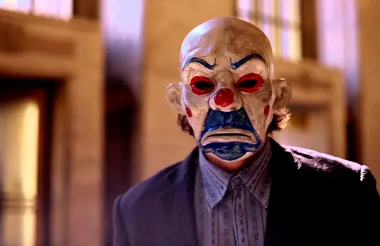 roubo ao banco batman: o cavaleiro das trevas
