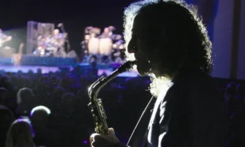 Listening to Kenny G | Documentário sobre o músico ganha trailer