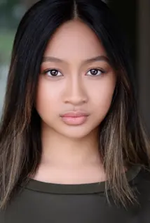 Chloe Adona