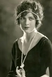 Jacqueline Logan