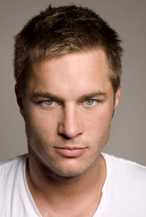 Travis Fimmel