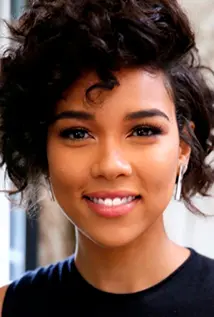 Alexandra Shipp