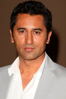 Cliff Curtis