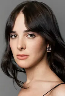 Hari Nef