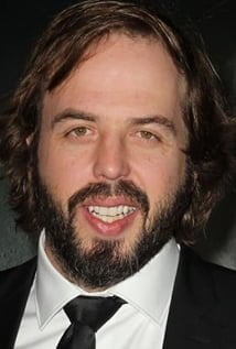 Angus Sampson