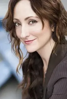 Carmen Cusack