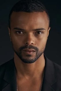 Eka Darville