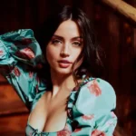 Toda beleza em fotos de Ana de Armas