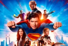 Imagem promocional do filme Superman (2025), em destaque nas estreias do cinema desta quinta-feira, 10 de julho de 2025, com o herói cercado por personagens do elenco principal.