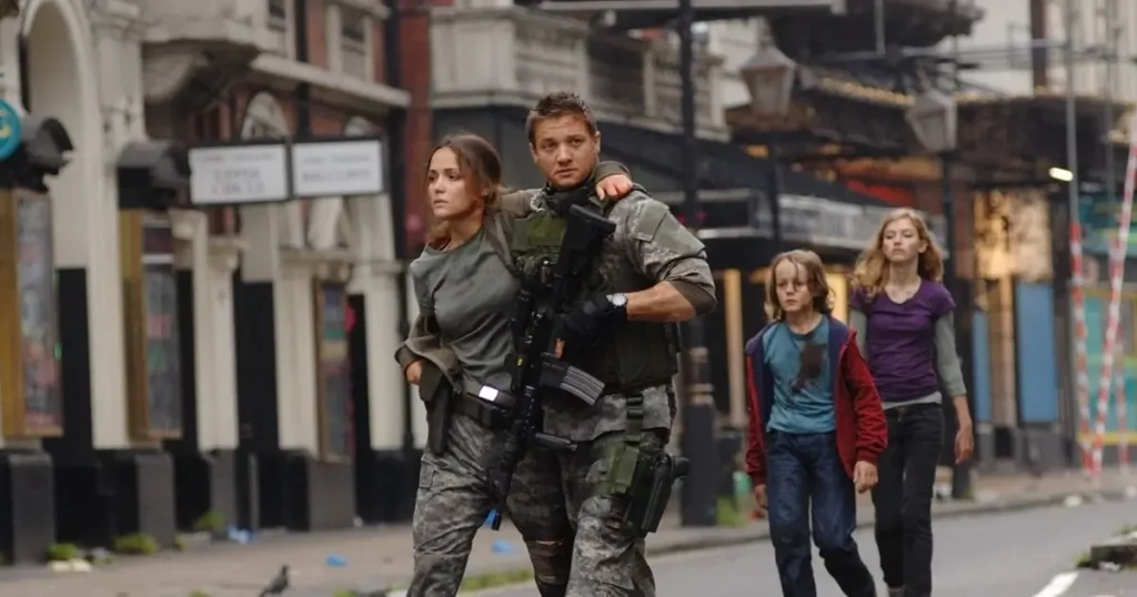 Rose Byrne, Jeremy Renner, Imogen Poots e Mackintosh Muggleton correndo assustados em Extermínio 2 (2007)