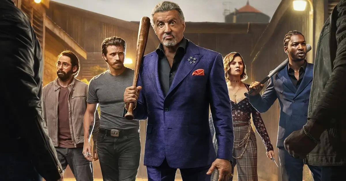 Sylvester Stallone em cena promocional da terceira temporada de Tulsa King, série do Paramount+ que estreia em 21 de setembro no Brasil