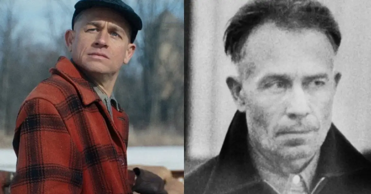 Charlie Hunnam como Ed Gein em Monstro: A História de Ed Gein ao lado do verdadeiro assassino