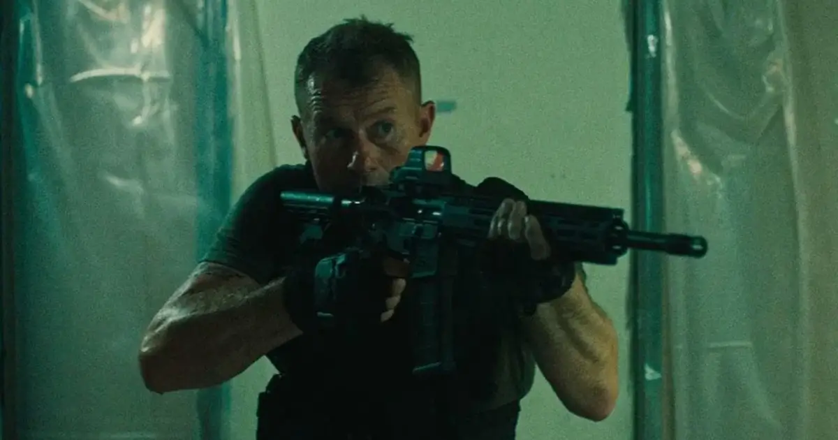 James Badge Dale Layne West King Ivory (2025) fuzil colete tático policial thriller criminal John Swab.