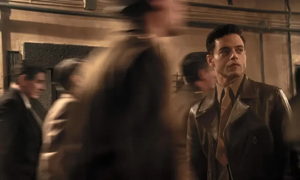 Rami Malek como psiquiatra do Exército americano em cena do filme Nuremberg da Sony Pictures Classics