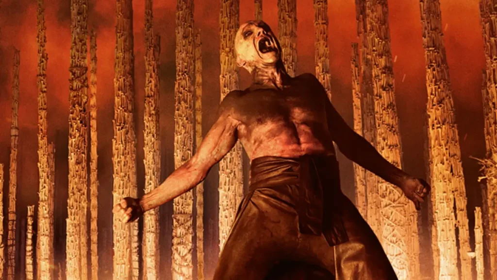 Ralph Fiennes gritando com o torso nu em cena de Extermínio O Templo dos Ossos (2026), um dos principais filmes 2026 de terror