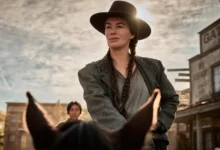 Lena Headey como Fiona Nolan em Os Abandonados, série de faroeste da Netflix