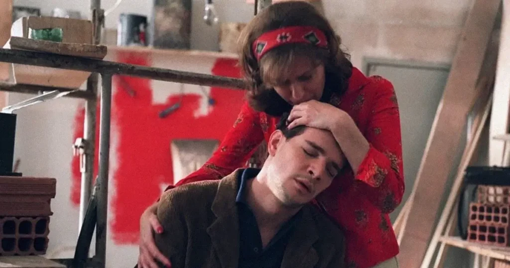 Daniel de Oliveira e Patricia Pillar em cena de Zuzu Angel, filme sobre estilista que buscou filho desaparecido na ditadura militar