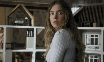 Sydney Sweeney em cena do filme A Empregada (2025), um dos destaques das Estreias de 01 de janeiro de 2026 nos cinemas