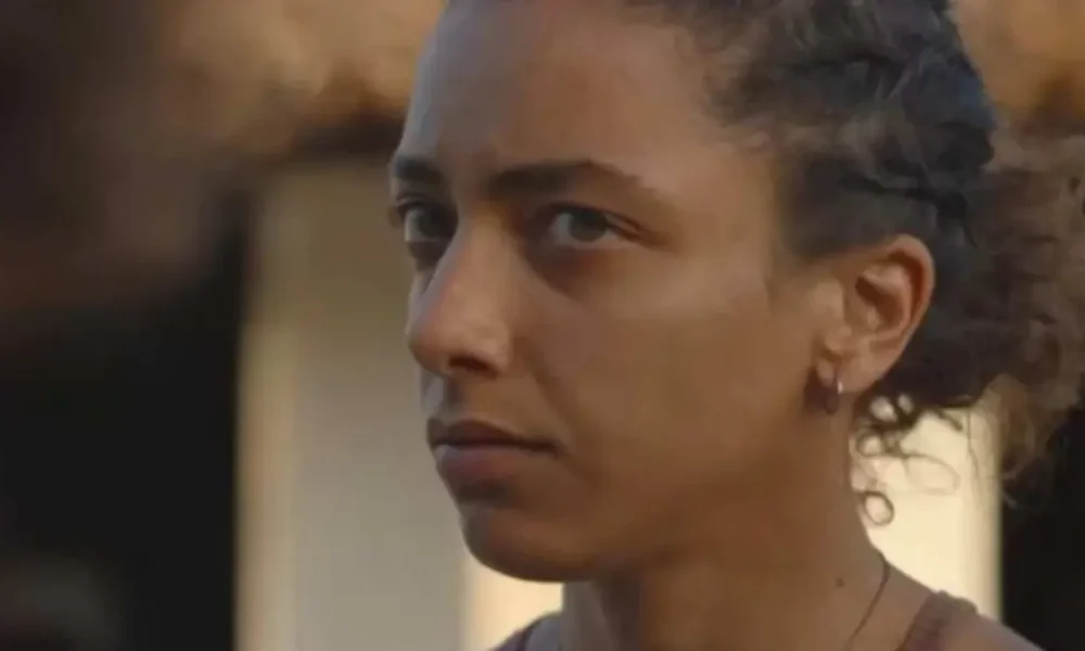 segunda tempora de cangaco novo Alice Carvalho em cena do primeiro teaser da segunda temporada de “Cangaço Novo”.