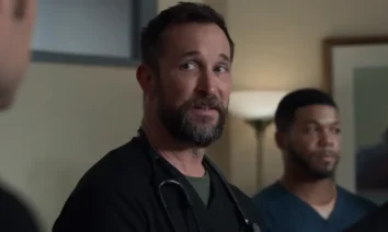 Noah Wyle como Dr. Robby (Dr. Michael Rabinavitch) em cena do trailer de The Pitt – Temporada 2, série médica da HBO Max.