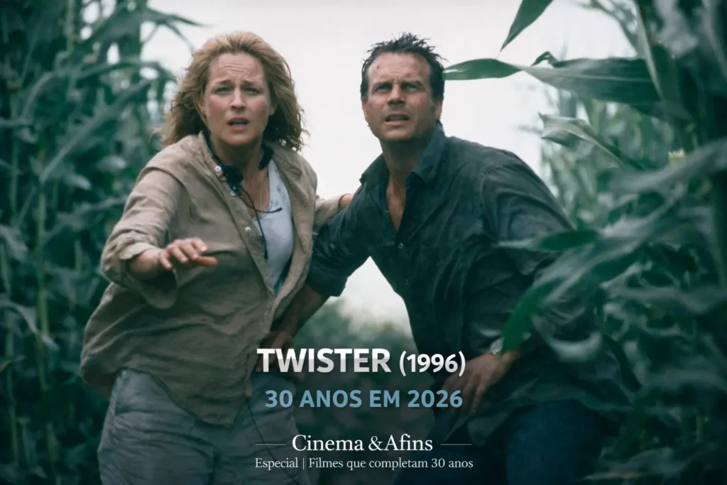 Helen Hunt e Bill Paxton em Twister 1996, filme de desastre sobre caçadores de tornados que completa 30 anos em 2026