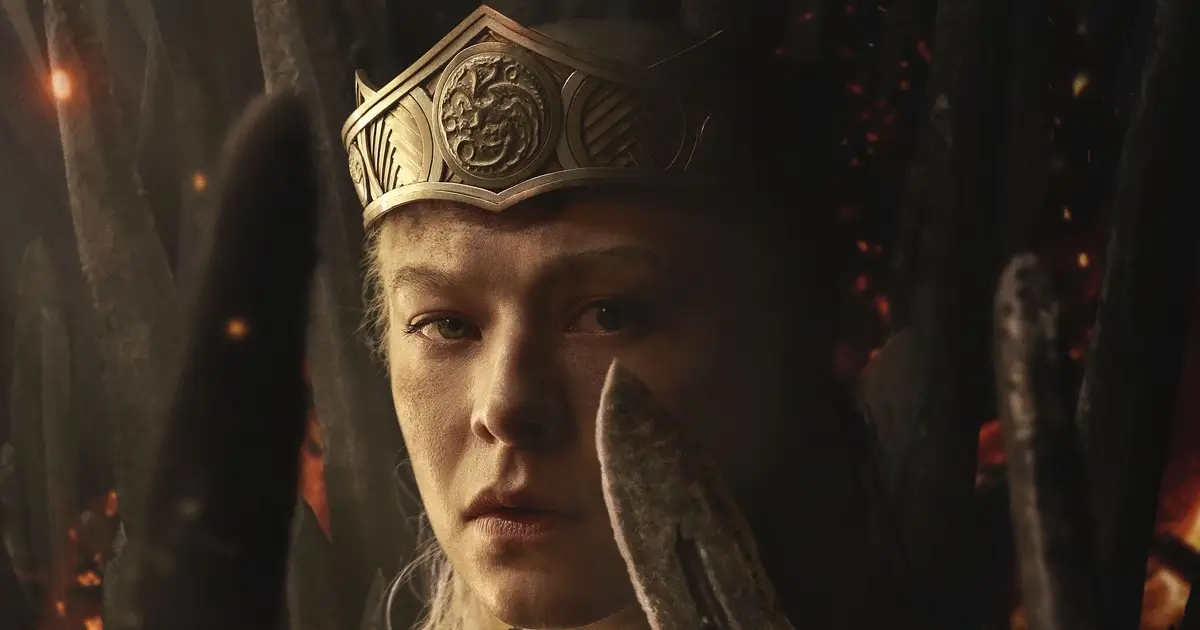 Rhaenyra Targaryen usa a coroa Targaryen em cena da terceira temporada de House of the Dragon