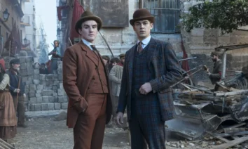 Dónal Finn e Hero Fiennes Tiffin em cena de Jovem Sherlock (2026), série mostrando a juventude do detetive em um cenário vitoriano.