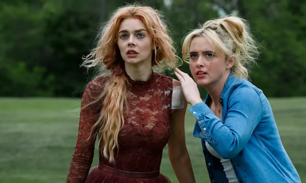 Kathryn Newton e Samara Weaving em cena de Casamento Sangrento: A Viúva (2026)