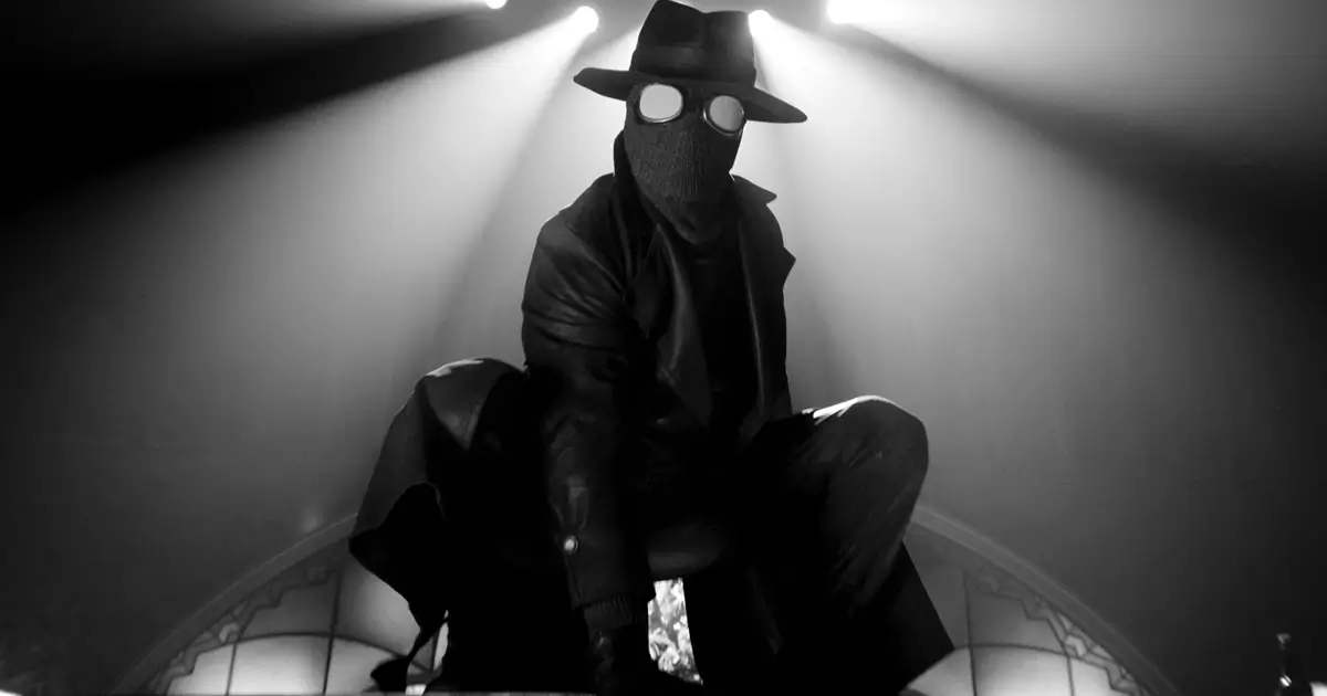 Spider-Noir em cena do teaser da série da Prime Video, com visual em preto e branco e estética inspirada no cinema noir