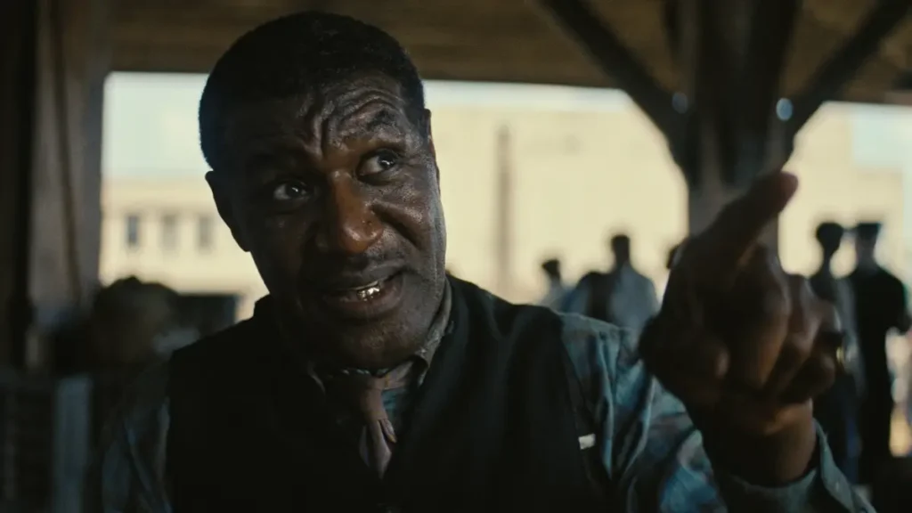 Delroy Lindo em cena de Pecadores, indicado ao Oscar 2026 de ator coadjuvante