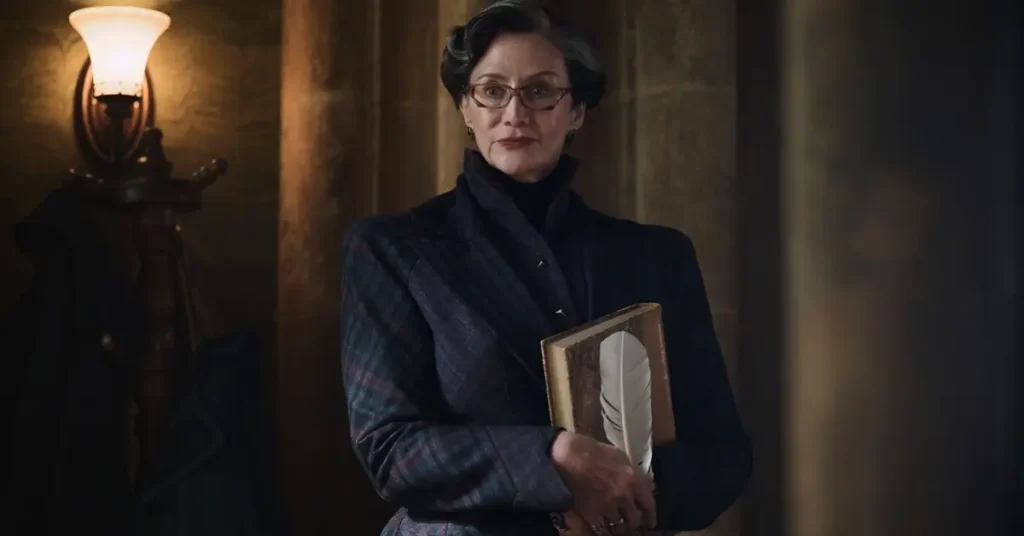 Janet McTeer como Minerva McGonagall na série Harry Potter (2026)