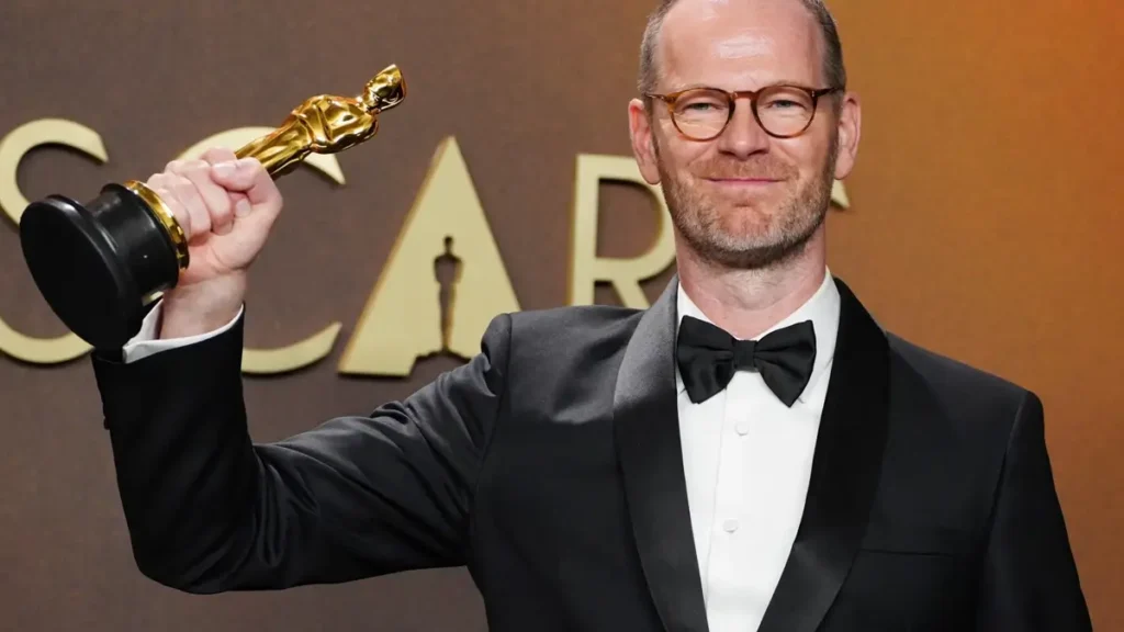 Joachim Trier com o Oscar 2026 de Melhor Filme Internacional por Valor Sentimental