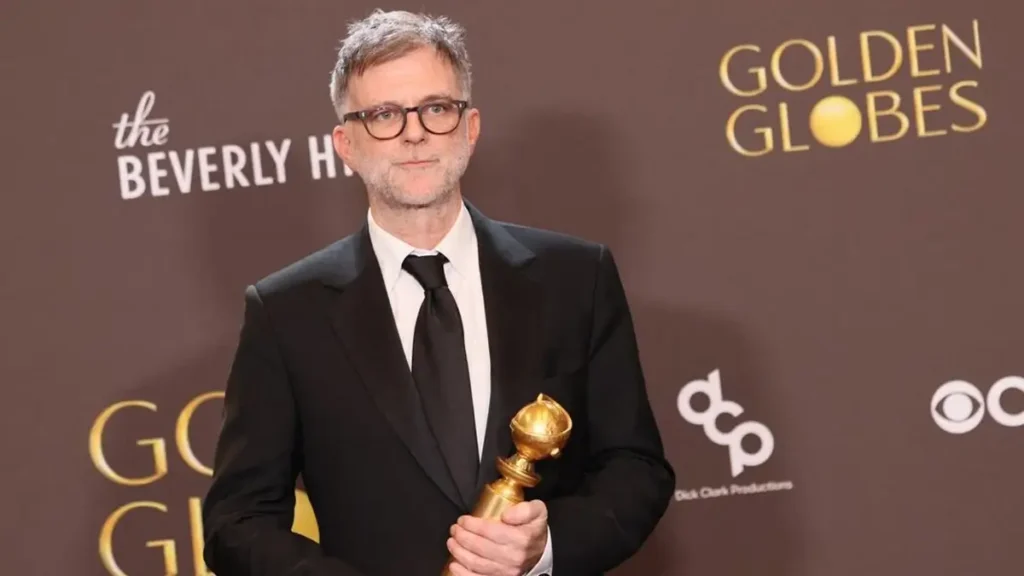 Paul Thomas Anderson durante premiação, diretor indicado ao Oscar 2026 por Uma Batalha Após a Outra