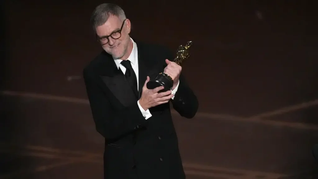 Paul Thomas Anderson com o Oscar 2026 de Melhor Direção por Uma Batalha Após a Outra